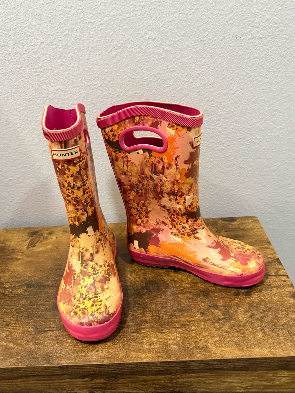 Hunter For Target Kids Pink and Orange Abstract Print Rain Boots Girls Size 13